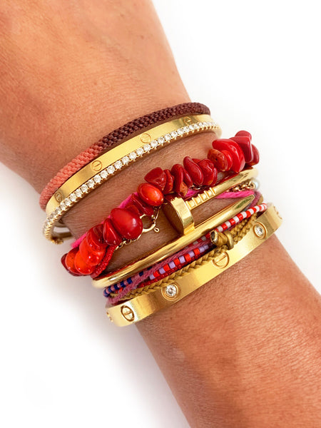 CORAL Cleansing Crystal Chip Bracelet