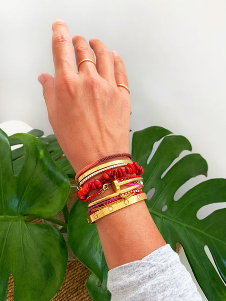 CORAL Cleansing Crystal Chip Bracelet