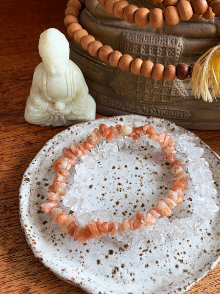 SUNSTONE Cleansing Crystal Chip Bracelet